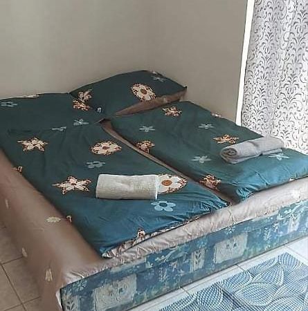 Visszavar-Lak Privat Berlemeny Badacsonytomaj Luaran gambar