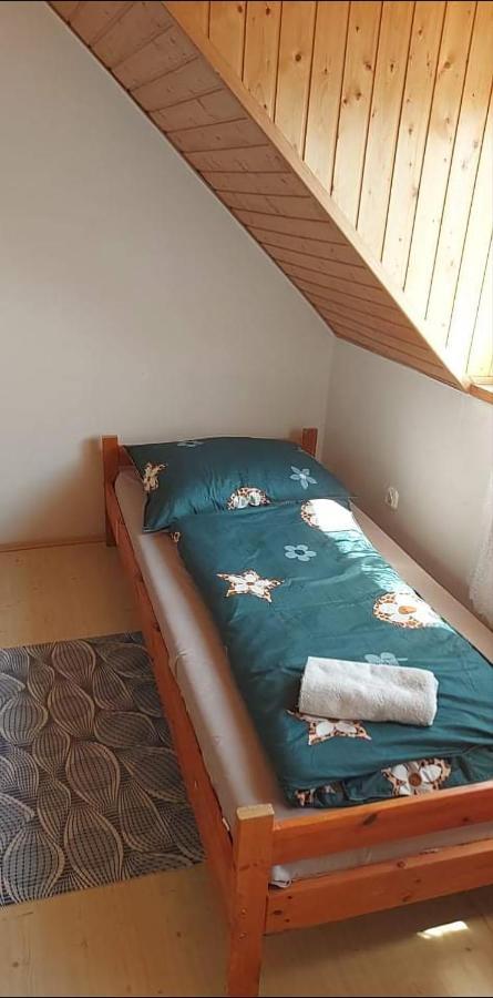 Visszavar-Lak Privat Berlemeny Badacsonytomaj Luaran gambar