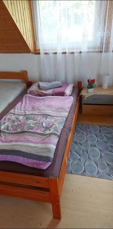 Visszavar-Lak Privat Berlemeny Badacsonytomaj Luaran gambar