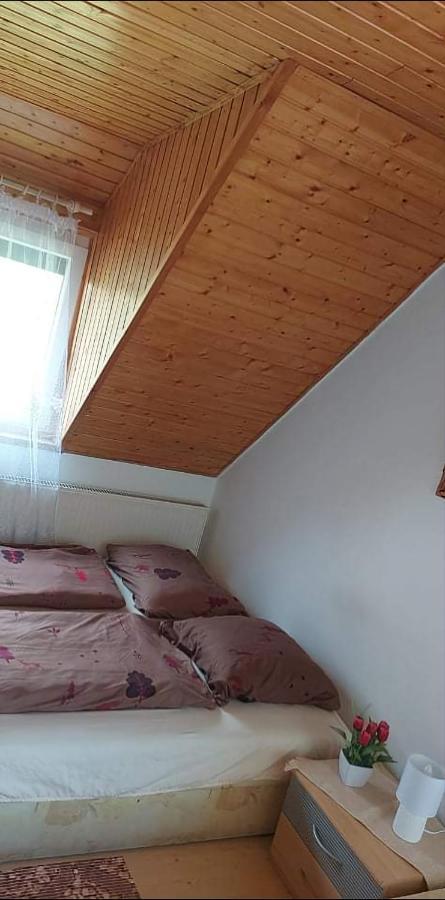 Visszavar-Lak Privat Berlemeny Badacsonytomaj Luaran gambar