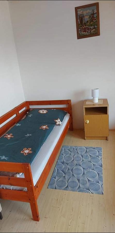 Visszavar-Lak Privat Berlemeny Badacsonytomaj Luaran gambar